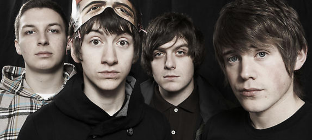 Arctic Monkeys Whatever People Say I Am That s What I m Not 2006 
