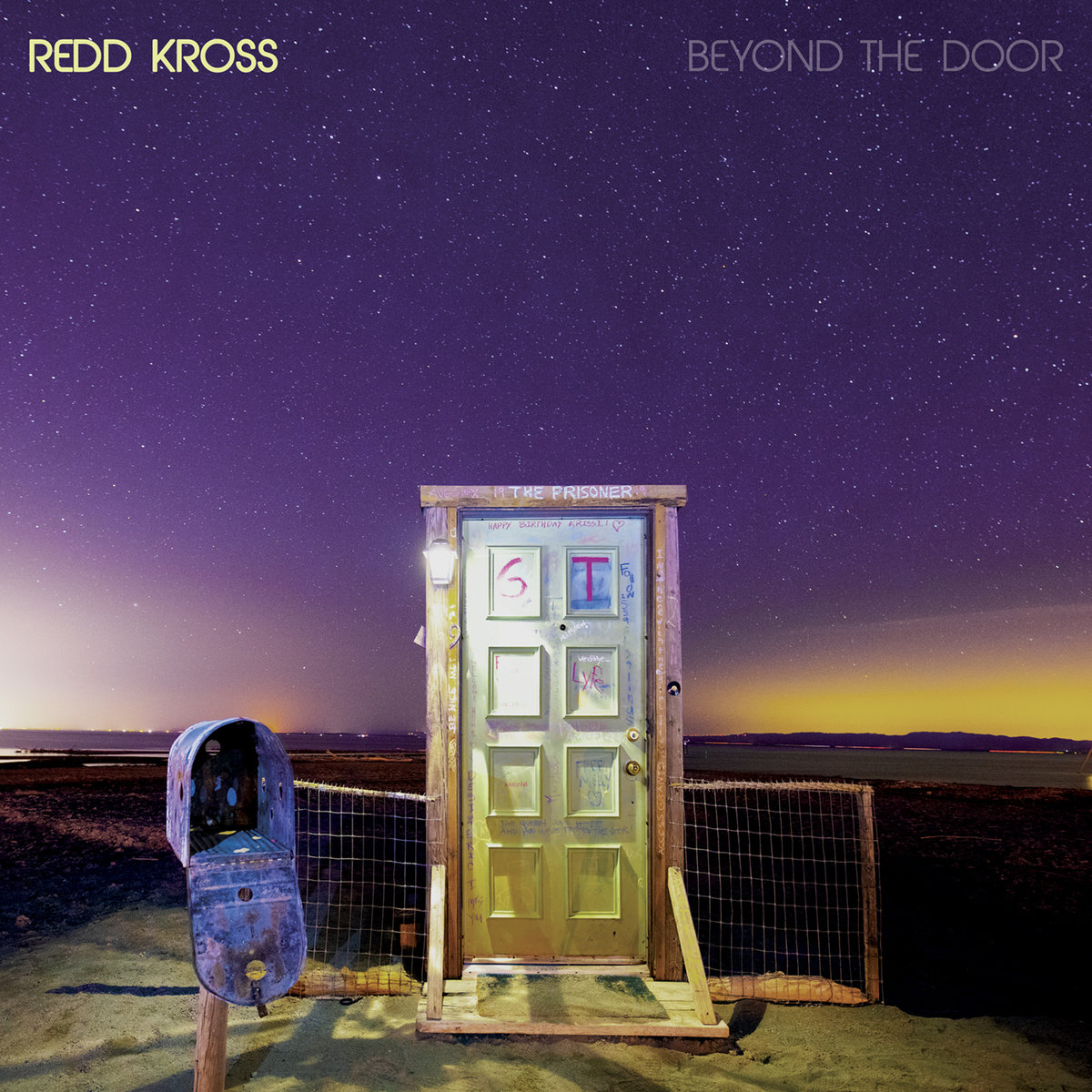 Redd Kross - Beyond the door (2019)