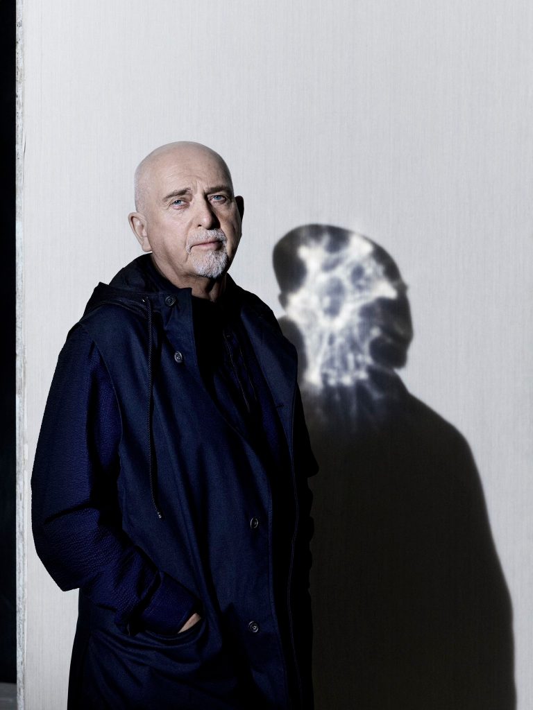 Peter Gabriel entrega con I/O una joya inesperada fruto de una de las mentes más geniales e inquietas del rock.