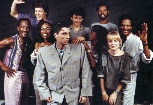 Talking Heads celebran el 40º aniversario de Stop Making Sense, descomunal concierto de una banda irrepetible.