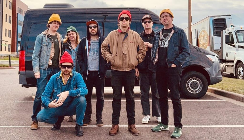 Ryan Davis & The Roadhouse Band entregan un soberbio disco de esencia americana que irradia calidez y clase por doquier