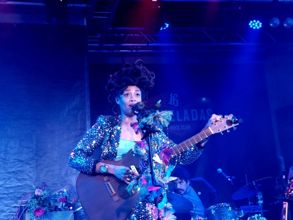 valerie june 16 toneladas