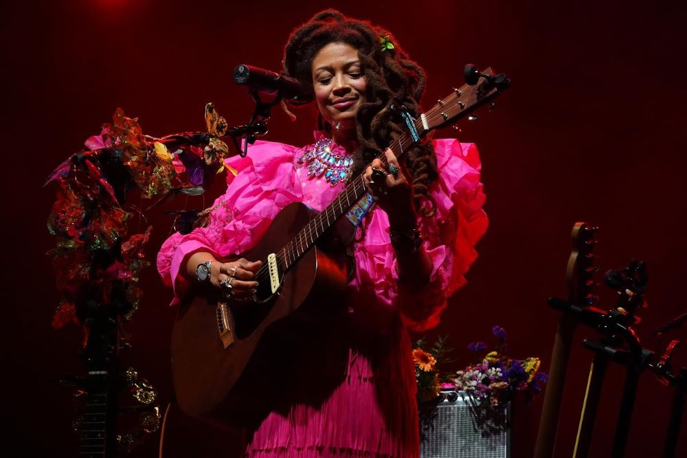 Valerie June en Feroe Festival. Imagen cortesía del fotógrafo Ramrod.