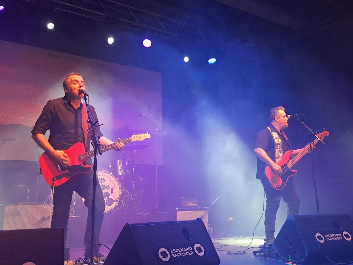 Los Deltonos en Escenario Santander