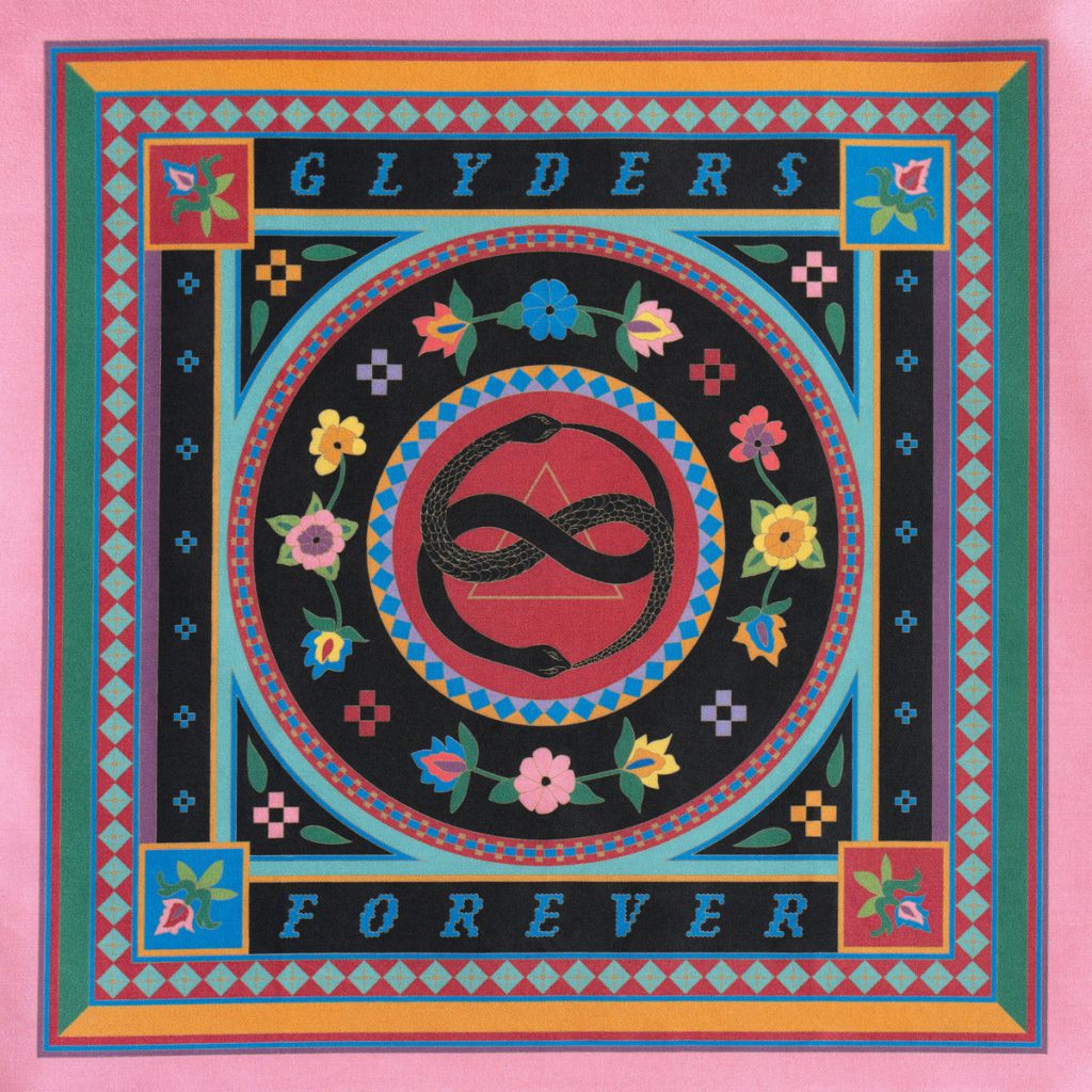 Glyders reafirman con "Forever" lo ya escuchado en "Maria's Hunt", que son una banda a seguir ya disfrutar, entregando un discazo de lo mejor del año.