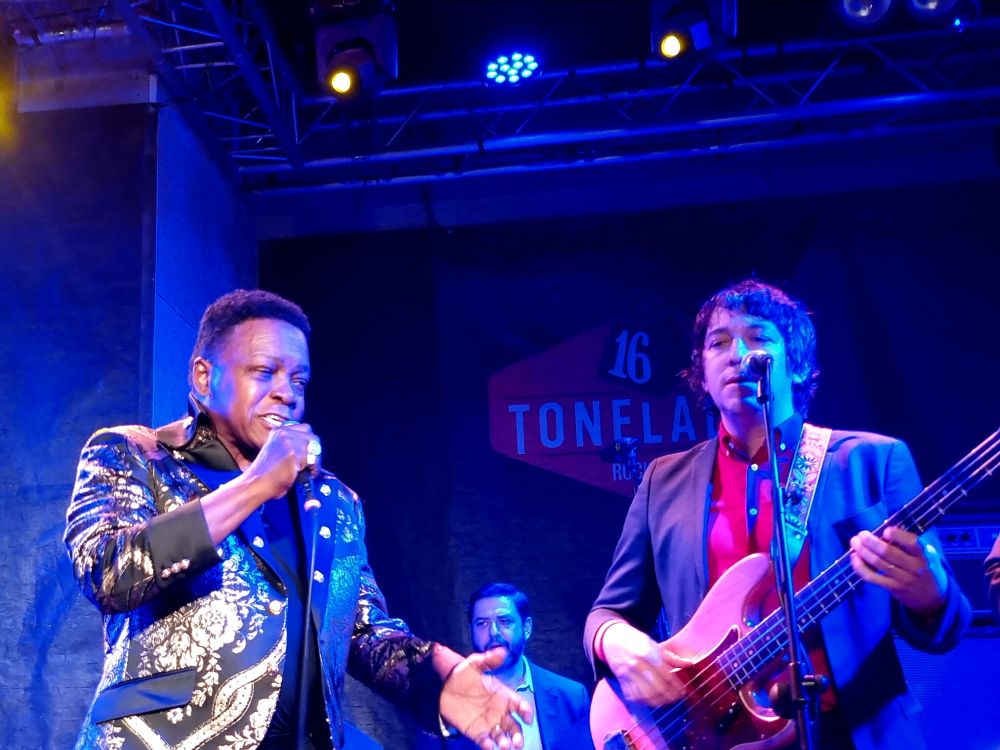 lee fields 16 toneladas