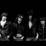 Ramones y su álbum debut de 1976 en su 50 aniversario. Podcast cósmico