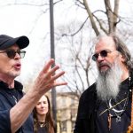 'City of Immigrants'. El gran Steve Earle canta a los inmigrantes en el video de Steve Buscemi