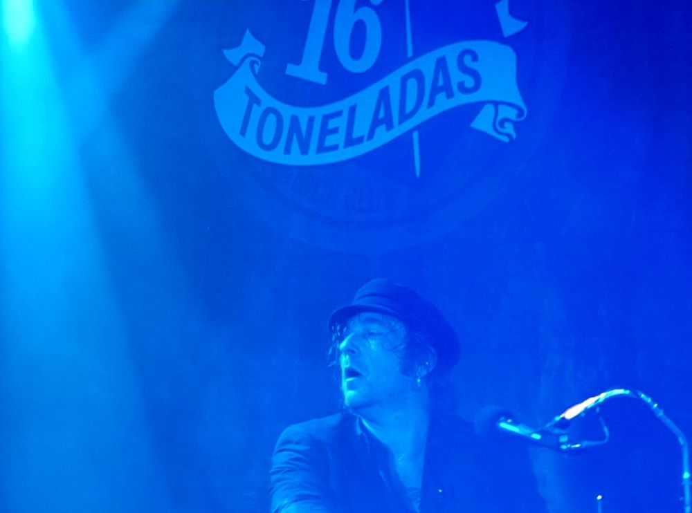 the courettes cronica concierto 16 toneladas 