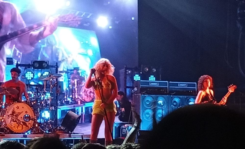 Amyl And The Sniffers. Crónica concierto Sala Razzmatazz de Barcelona