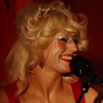 Amyl And The Sniffers, gira por España, película y disco en directo a la vista