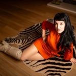 Grey DeLisle anuncia próximo álbum con adelanto ‘The Lights Are Off But Somebody's Home’