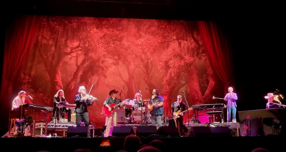 the waterboys steve earle roig arena